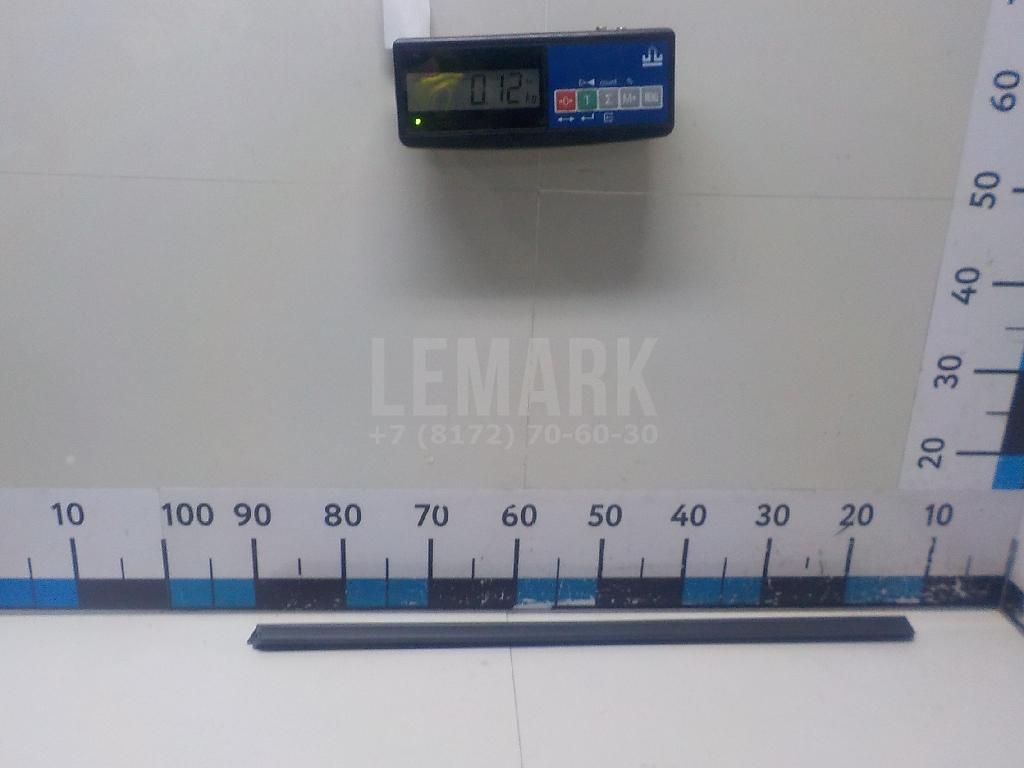 Накладка стекла переднего правого 5J0837480 VAG