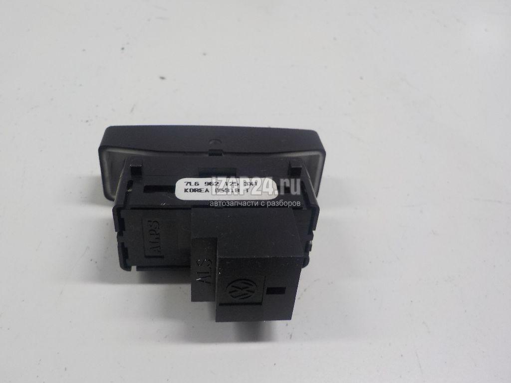 7L69621253X1 Кнопка центрального замка VAG Touareg (2002 - 2010)