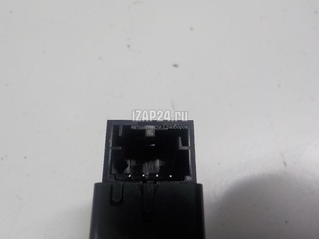 7L69621253X1 Кнопка центрального замка VAG Touareg (2002 - 2010)