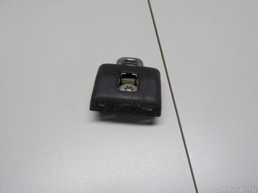 Ответная часть замка багажника