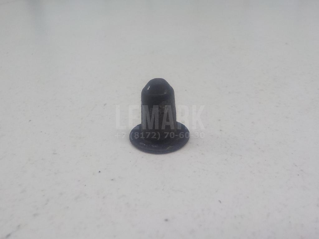 Крепеж (клоп) 3C0853586 VAG