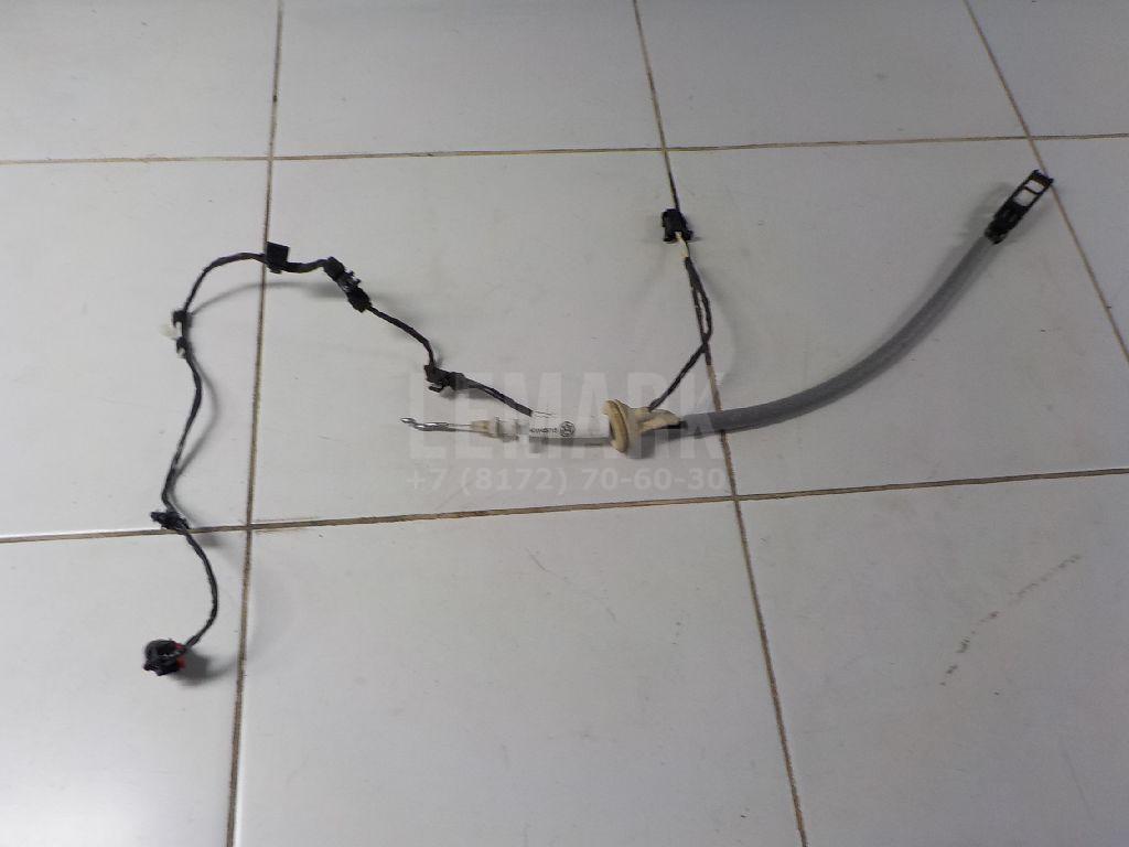 Трос открывания задней двери 3G0839085G VAG