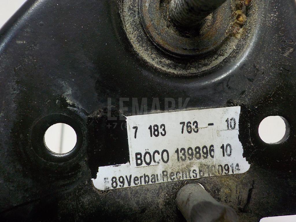 Крючок капота для  BMW 3-serie E90/E91 2005-2012