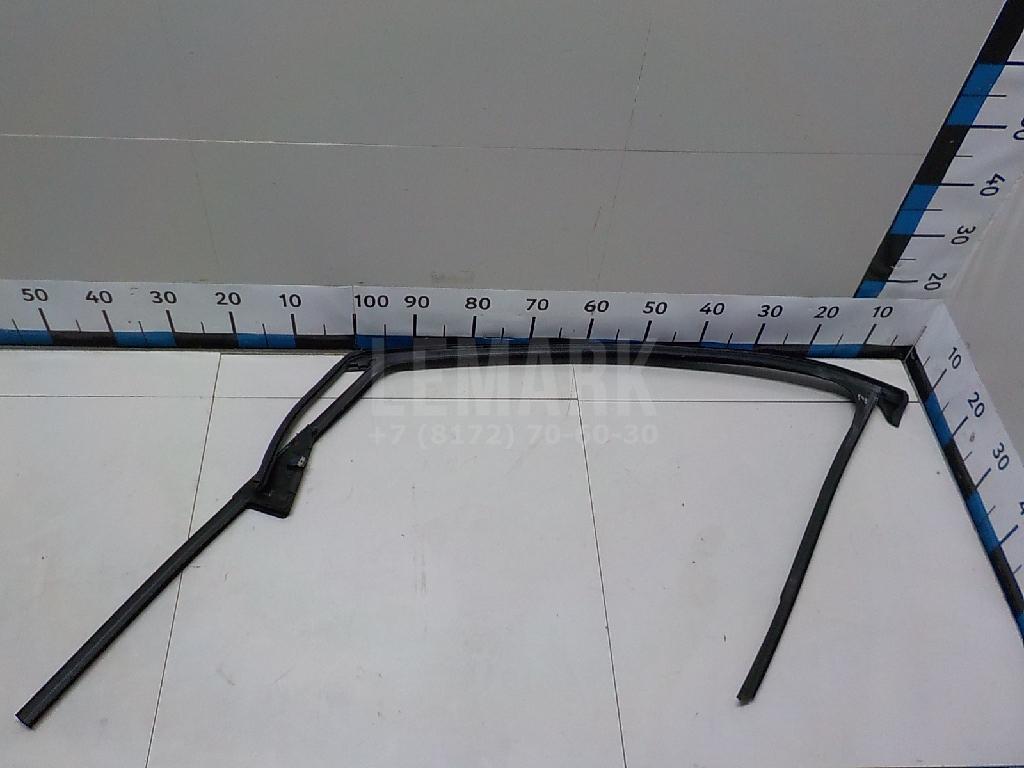 Уплотнитель стекла двери 13259965 GM