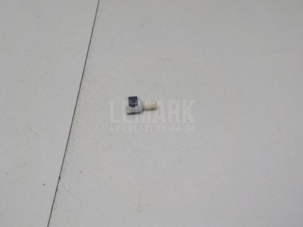 Штуцер трубки омывателя 3B0955875 VAG