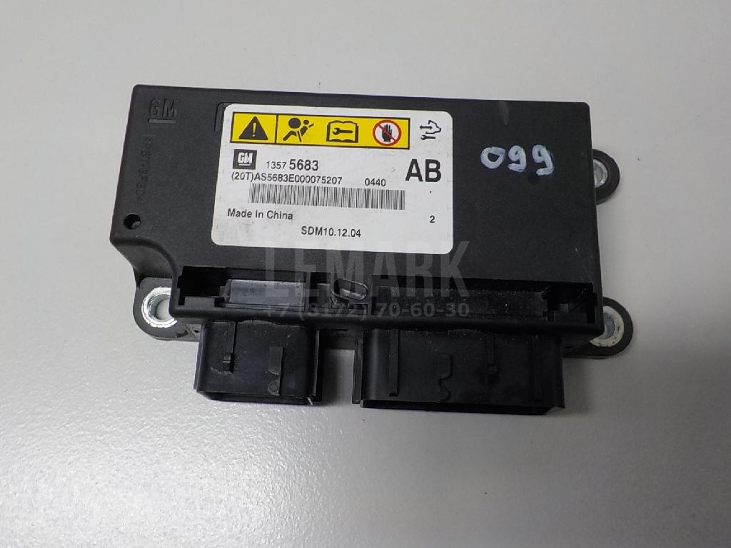 Блок управления AIR BAG 13575683 GM