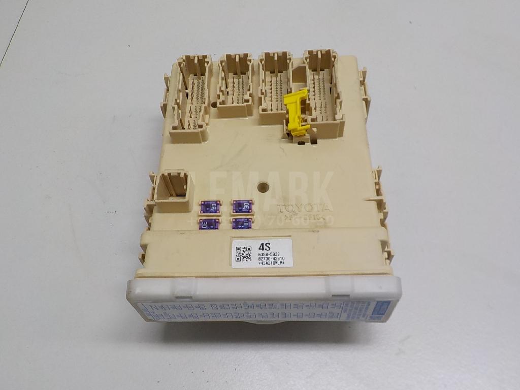 Блок предохранителей 8273042810 Toyota