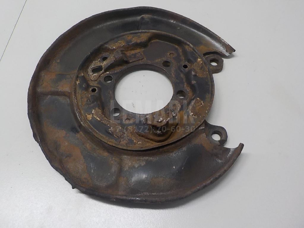 Щит опорный задний правый 44020CY01A Nissan