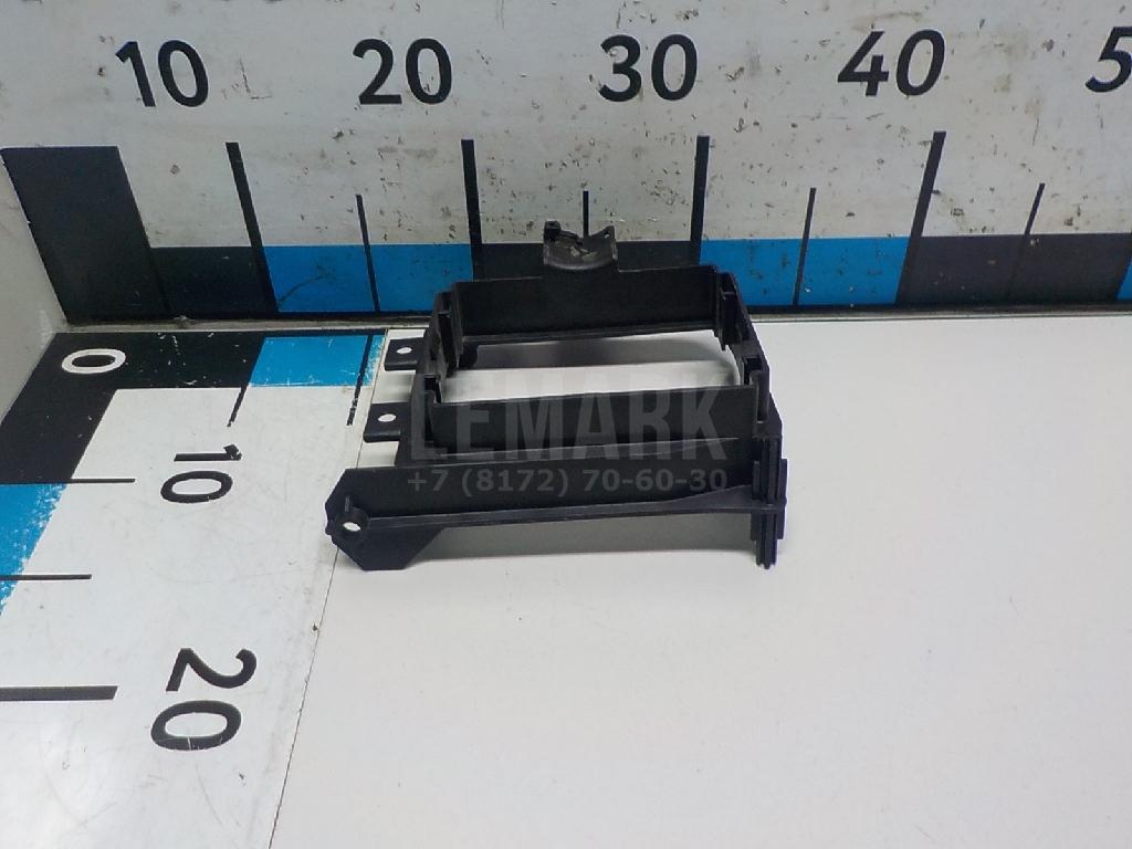 Корпус блока предохранителей 7P0937149 VAG