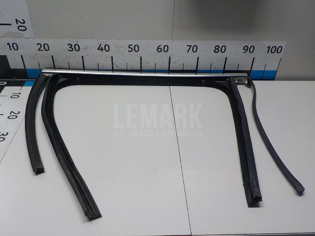 Направляющая стекла двери 7P0839432L VAG