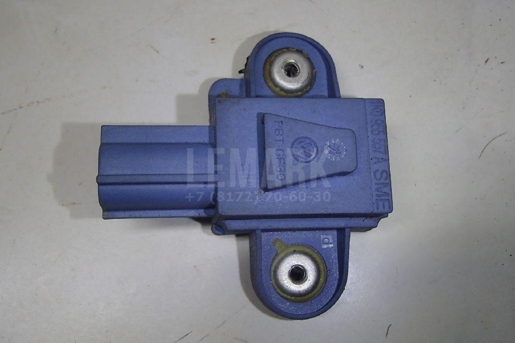 Датчик AIR BAG 1K0955557A VAG
