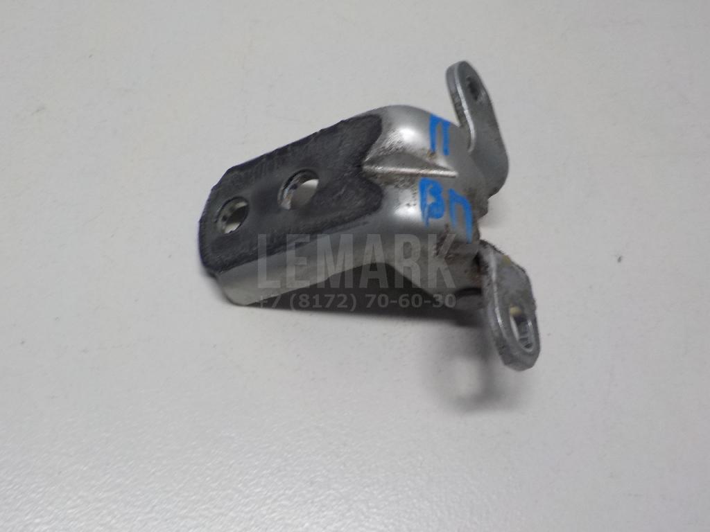 Петля двери 824214P00A Nissan