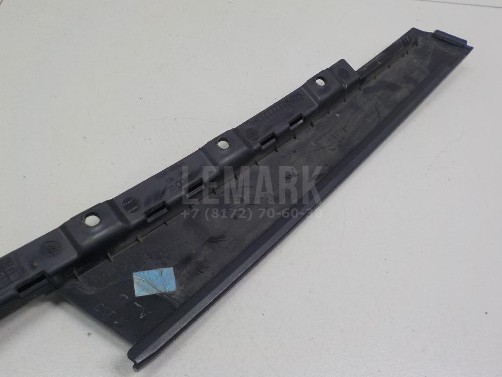 Накладка двери передней правой для  Ford Focus II 2005-2008