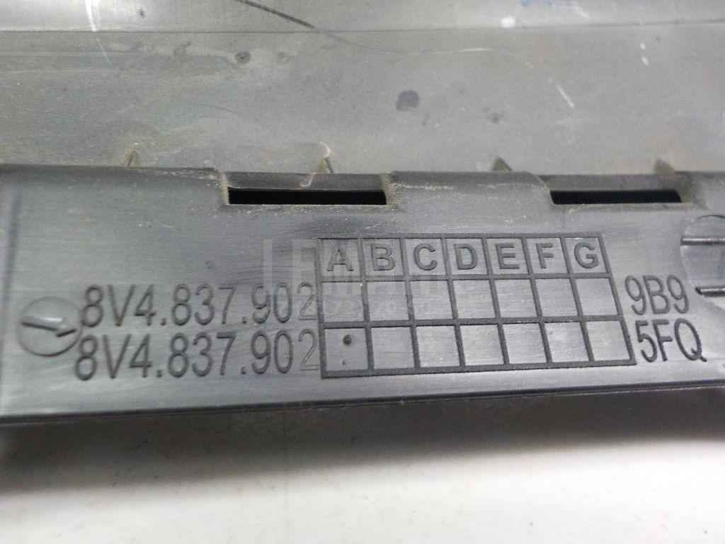 Накладка двери передней правой для  Ford Focus II 2005-2008