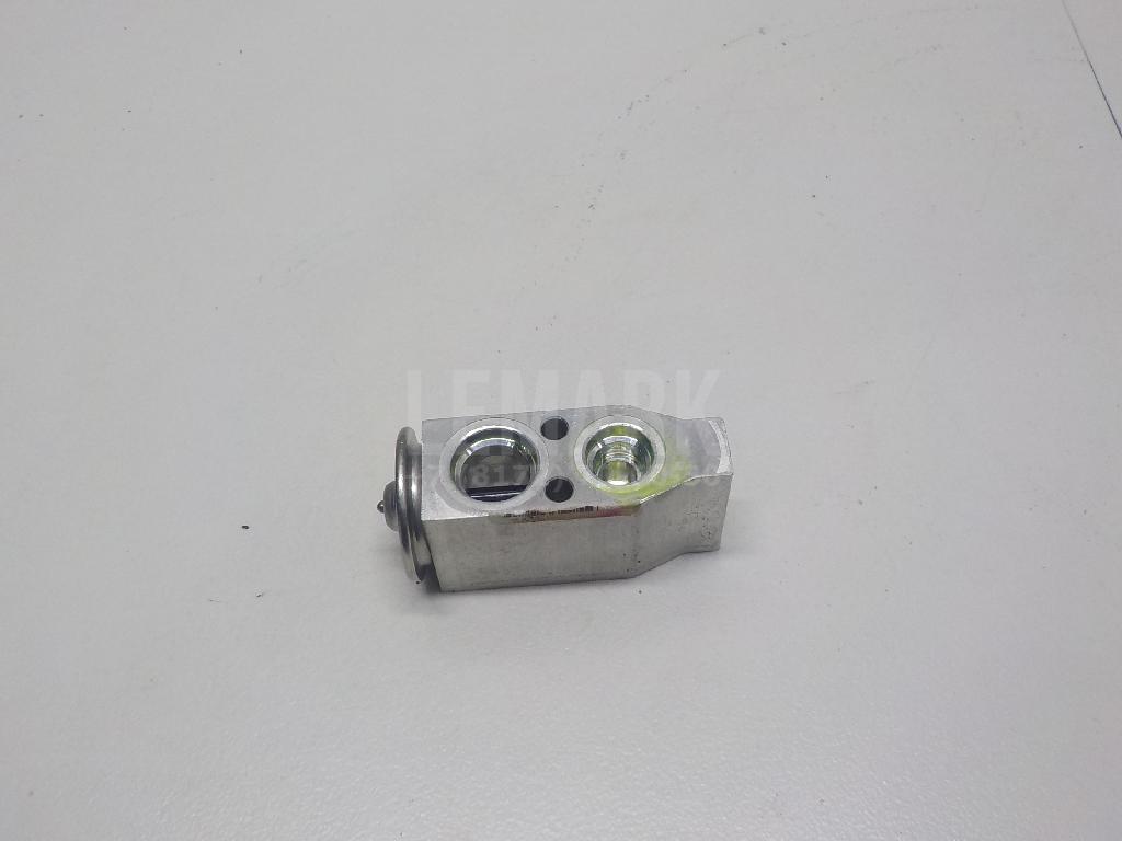 Клапан кондиционера 922001HP0C Nissan