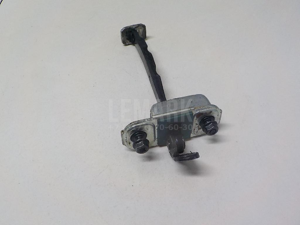Ограничитель двери 793802Y000 Hyundai-Kia