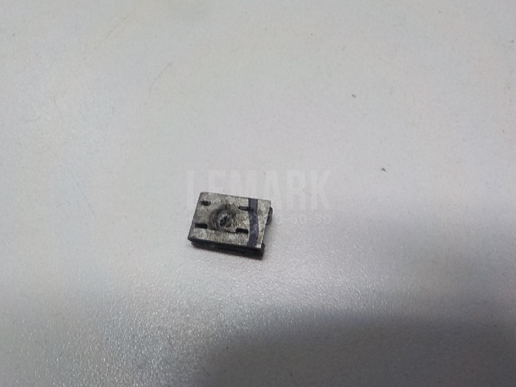 Скоба крепежная N90959101 VAG