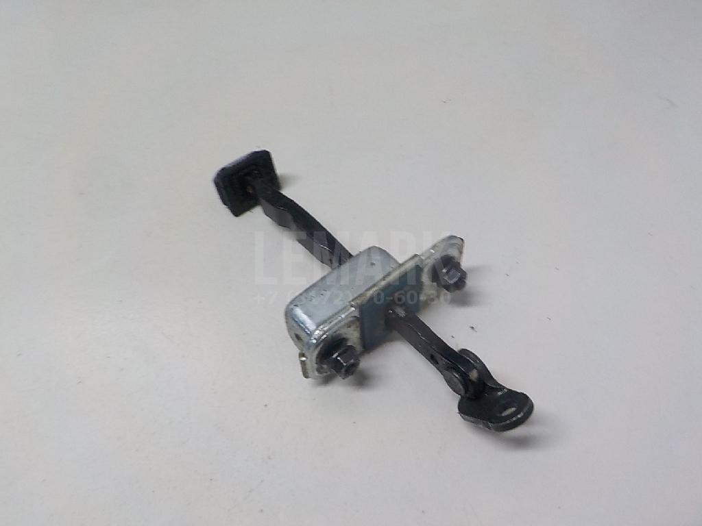 Ограничитель двери 793902Y000 Hyundai-Kia