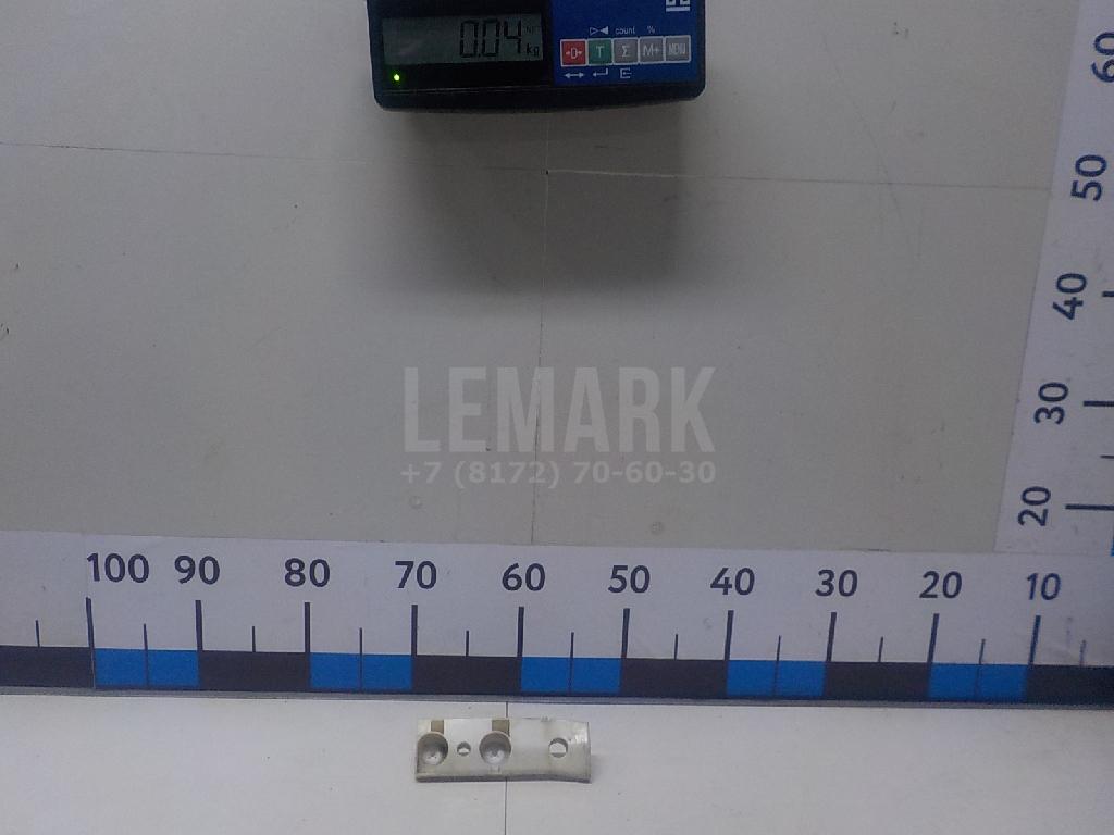Направляющая заднего бампера правая 85270JG00A Nissan