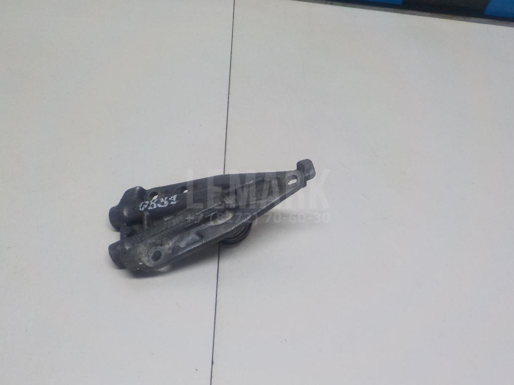 Крышка распредвала 1304100Q0B Nissan