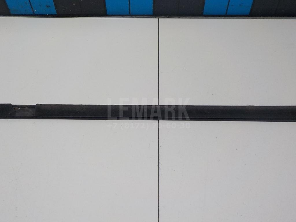 Накладка стекла заднего левого