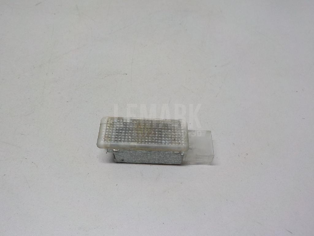 Фонарь подсветки двери 6L0947565 VAG