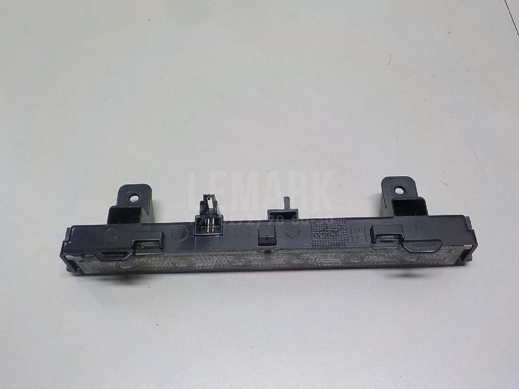 Фонарь задний (стоп сигнал) 6RU945087A VAG
