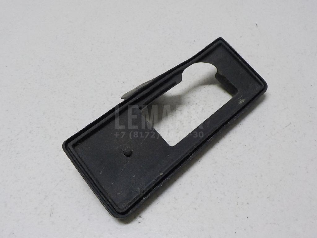 Крепеж рейлинга передний левый для  BMW 2-serie F22/F23/F87 2013-2020