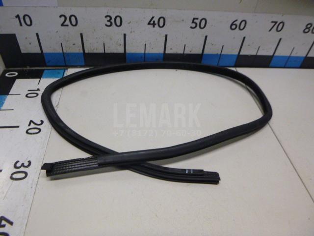 Уплотнитель стекла двери 3B9839440GB41 VAG