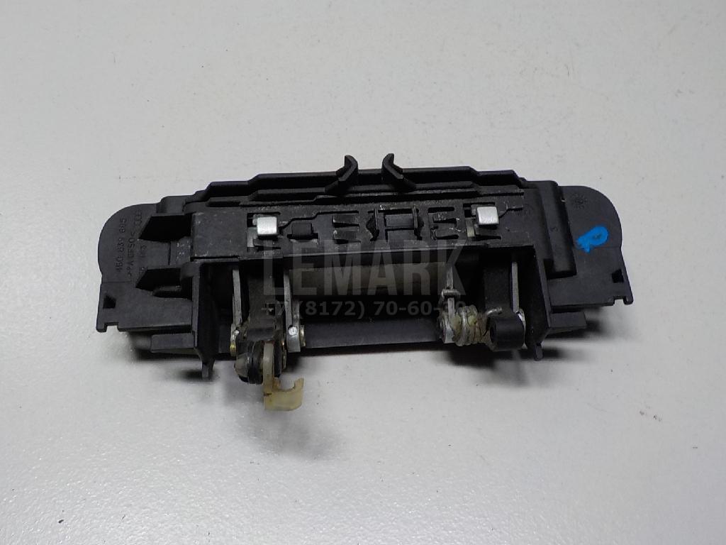 Ручка двери наружная правая для  BMW 1-serie E82/E88 2007-2013