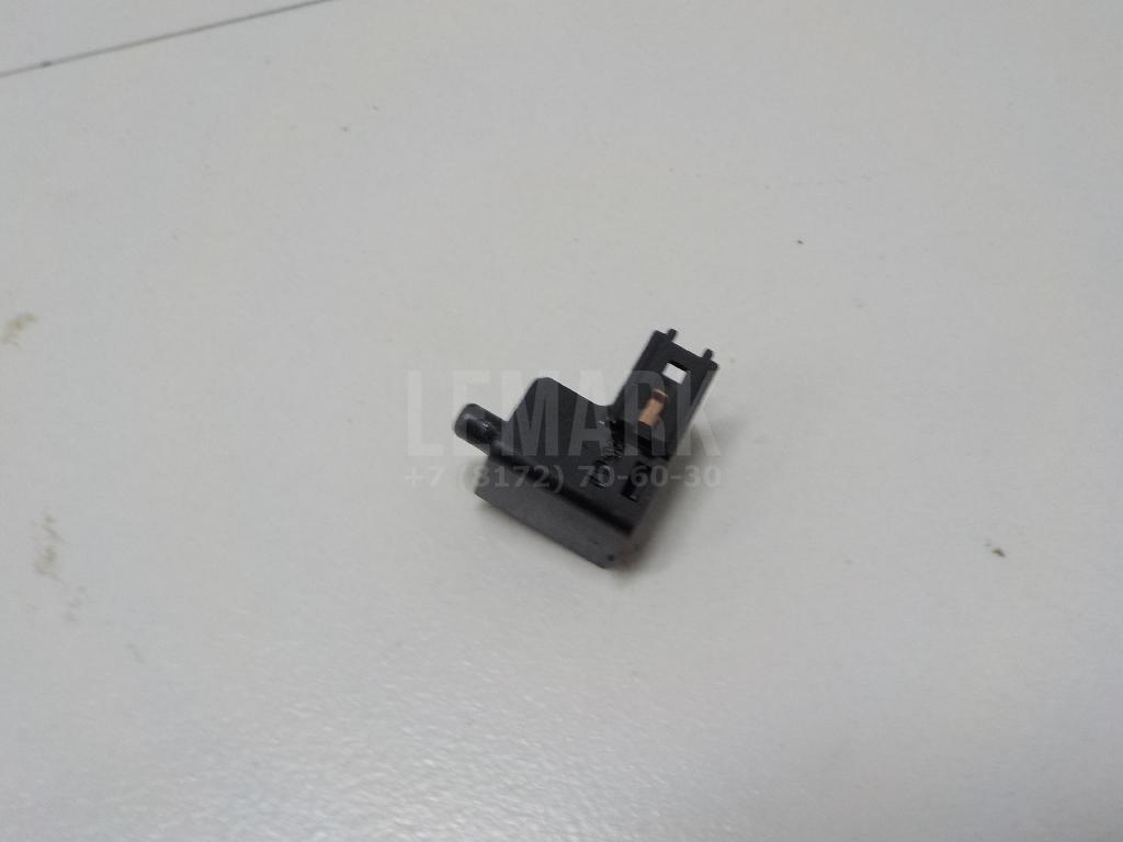 Датчик стояночного тормоза 8455002030 Toyota