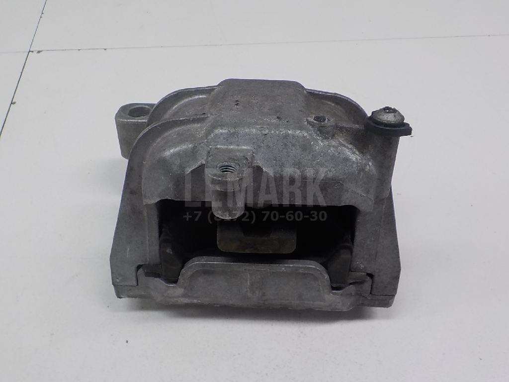 Опора двигателя правая 1K0199262AM VAG