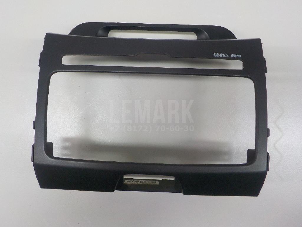 Рамка магнитолы 847403U020AK5 Hyundai-Kia