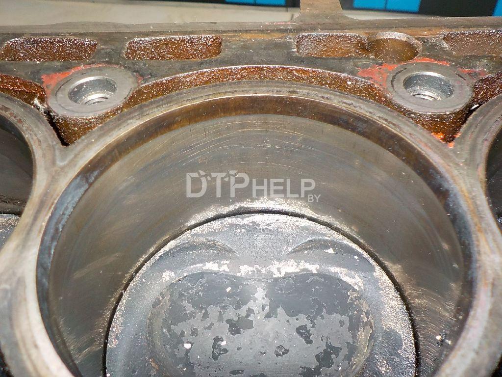 Фото Блок двигателя для Volkswagen Tiguan  2008