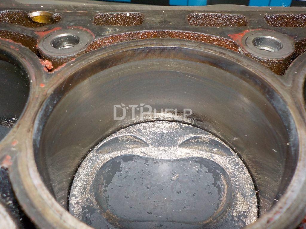 Фото Блок двигателя для Volkswagen Tiguan  2008