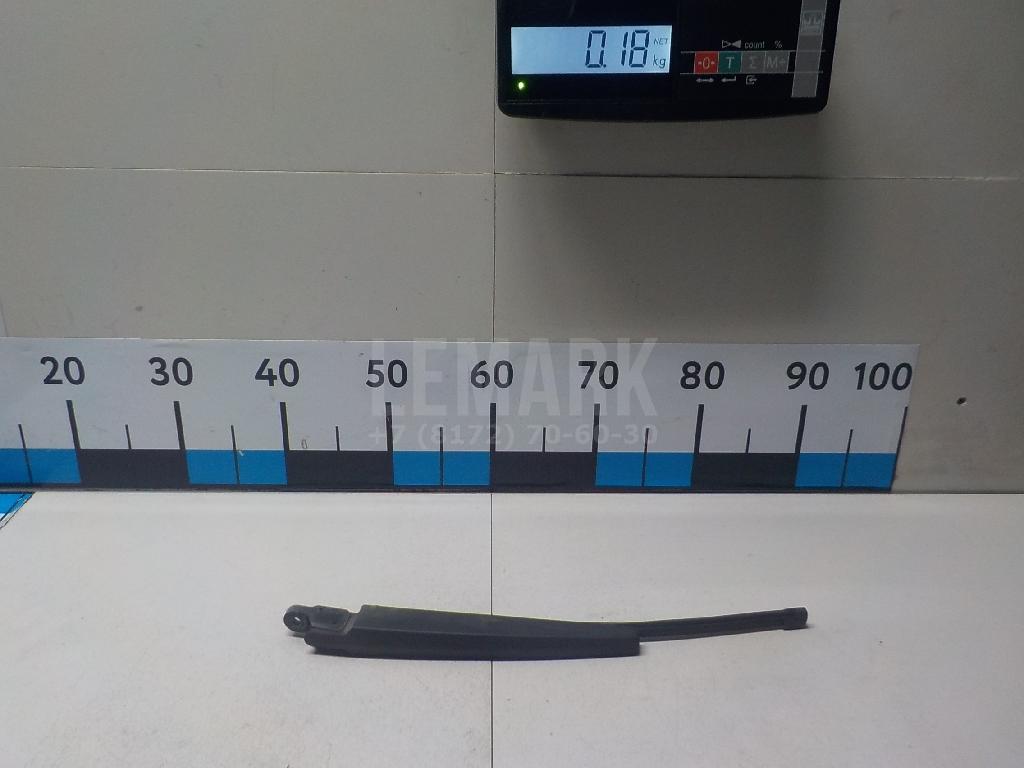 Поводок стеклоочистителя заднего