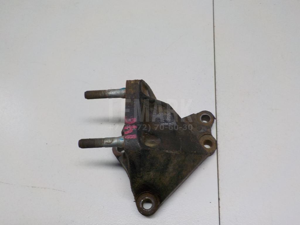 Кронштейн двигателя правый 216702B100 Hyundai-Kia