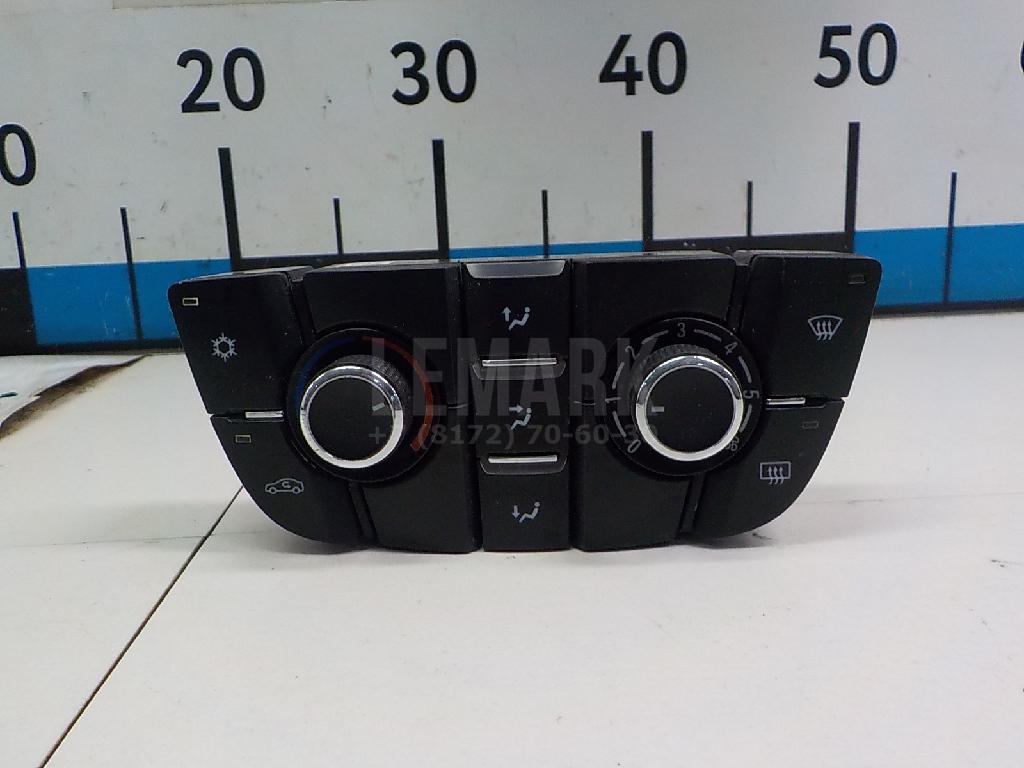 Блок управления отопителем 13346092 GM