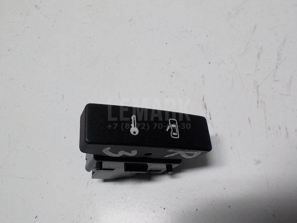 Кнопка центрального замка 7L69621253X1 VAG