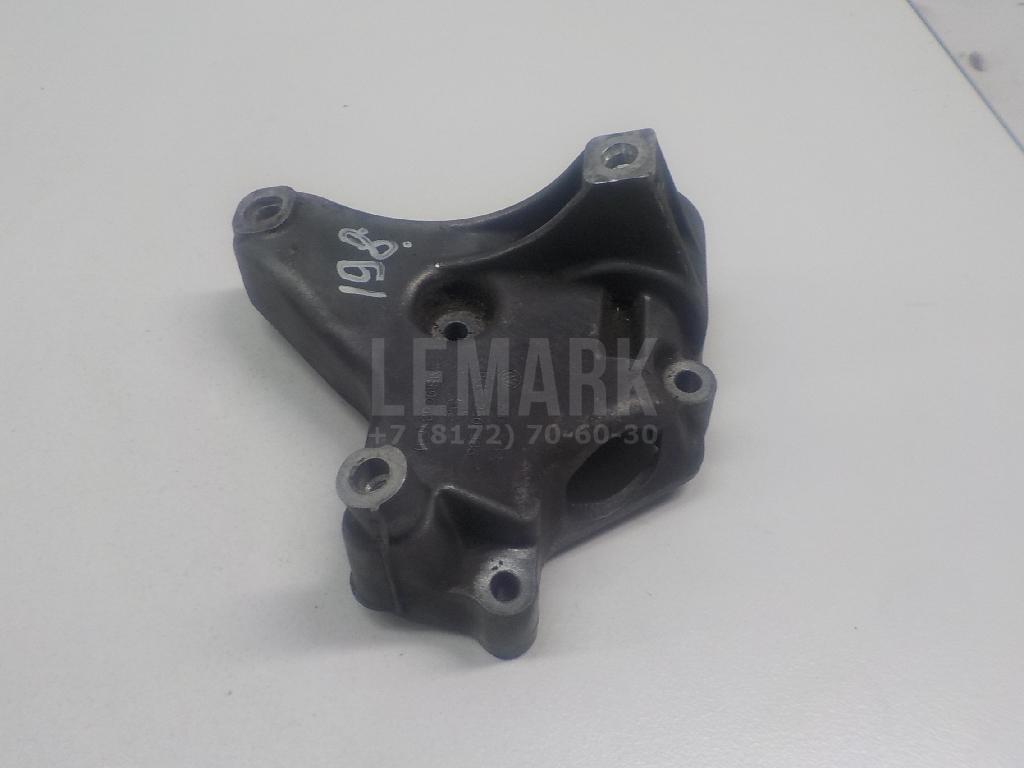 Кронштейн кондиционера 6RF260885 VAG