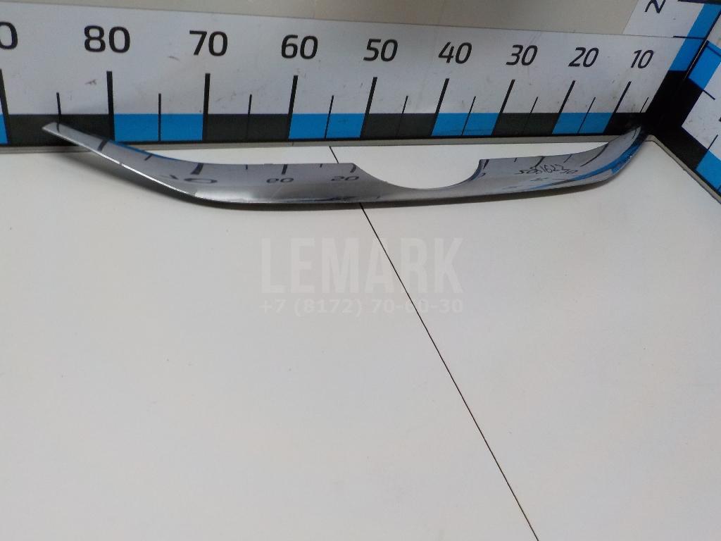 Накладка на решетку радиатора 863522Y000 Hyundai-Kia