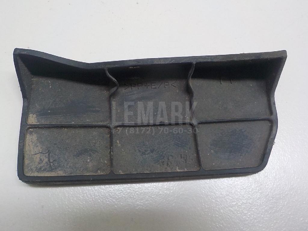 Брызговик задний правый 7586160030 Toyota