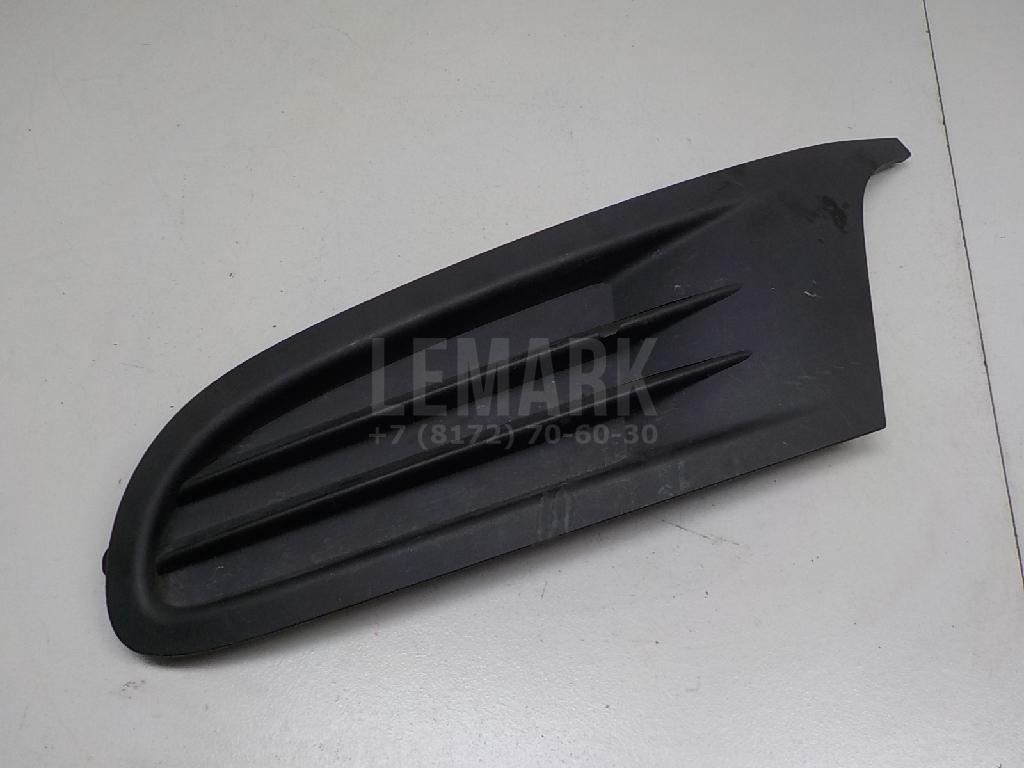 Решетка в бампер левая 5K0853665A VAG