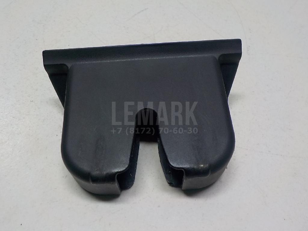 Накладка (кузов внутри) для  BMW 1-serie E82/E88 2007-2013