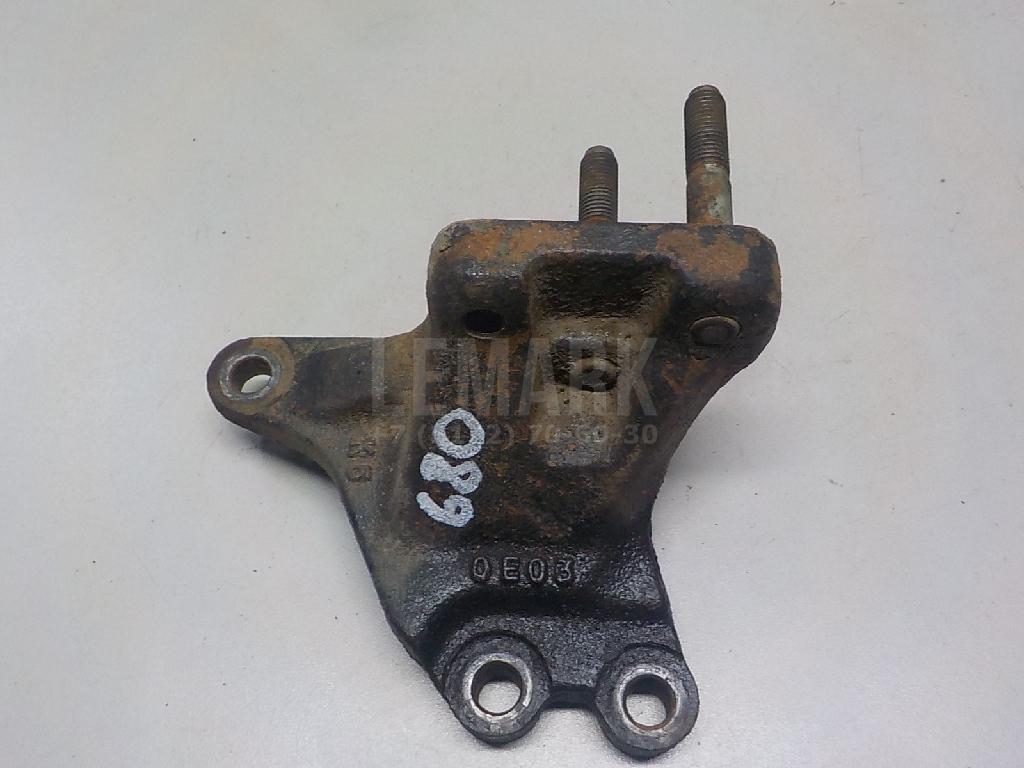 Кронштейн двигателя правый 216702B000 Hyundai-Kia