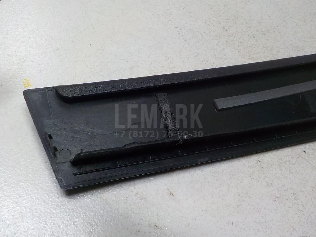 Накладка двери передней правой для  BMW 1-serie F20/F21 2011-2019