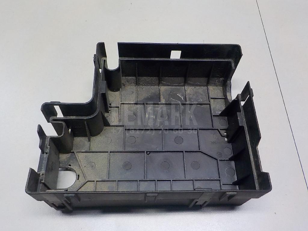 Корпус блока предохранителей 3722213AKZ13A GM