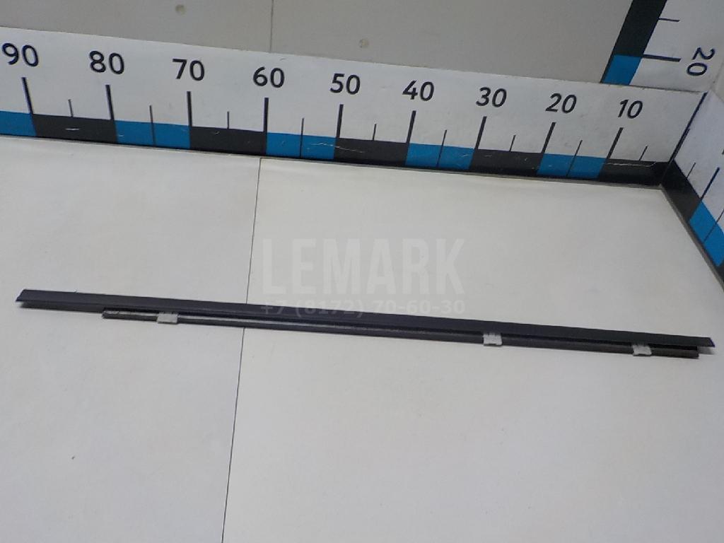Накладка стекла заднего левого 82821JD00A Nissan