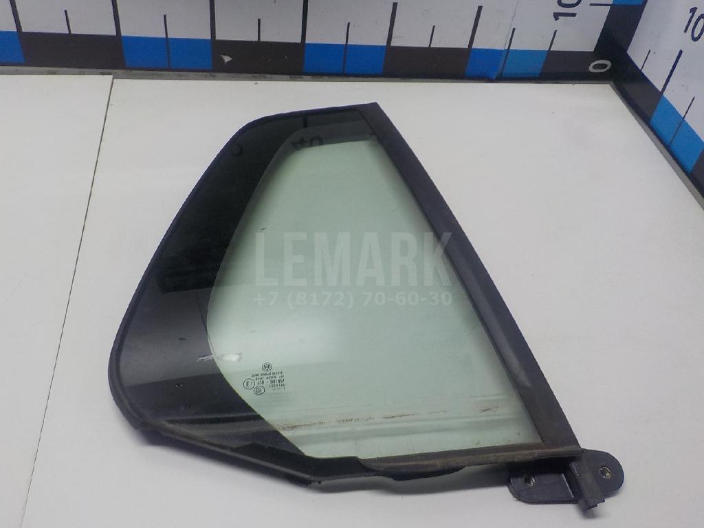 Стекло двери задней правой (форточка) 5G6845214B VAG