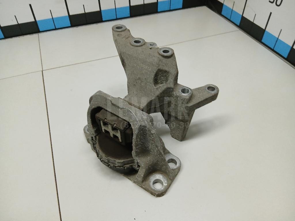 Опора двигателя правая 112104BB0B Nissan